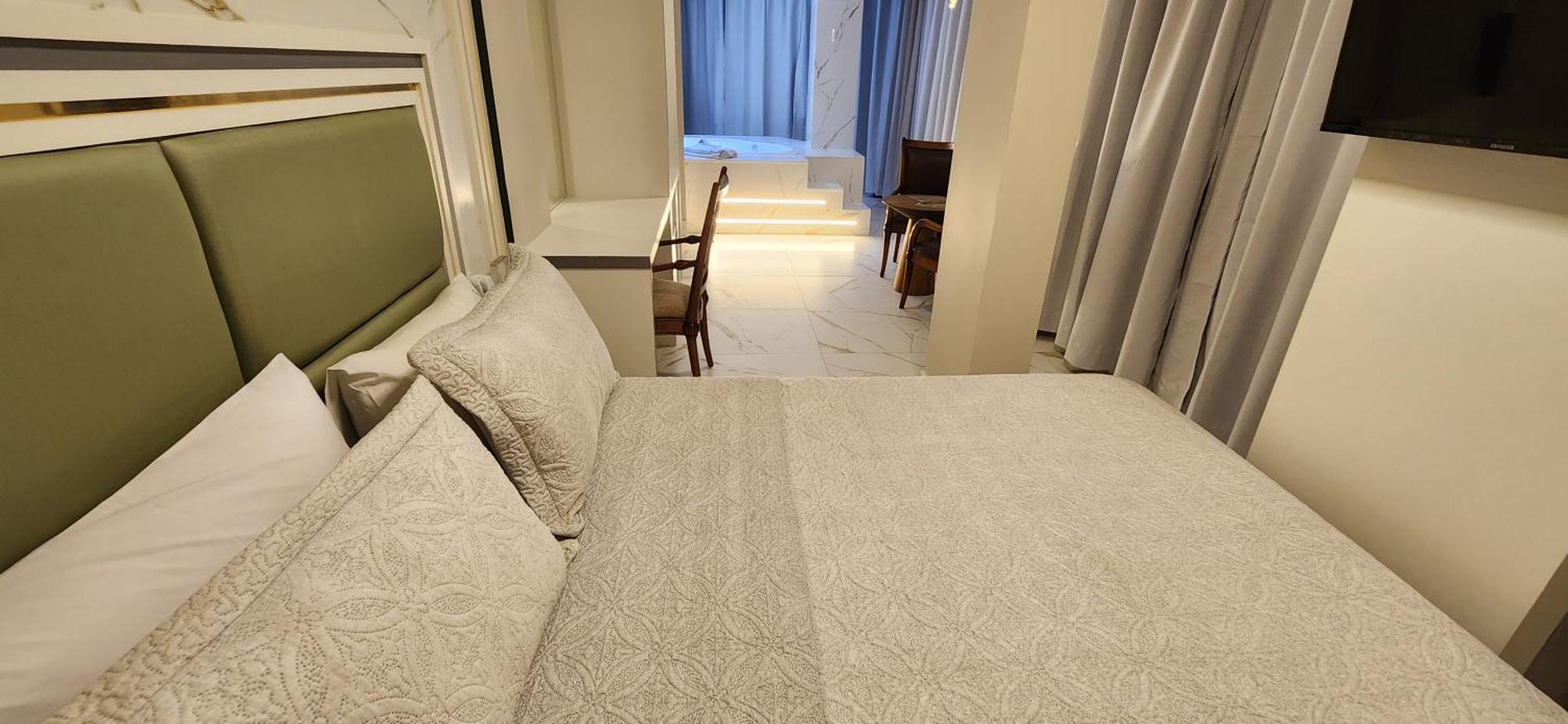 Antonio's E - Airport Hotel 3*